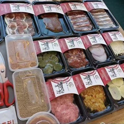 304 Stainless Steel Fully Automatic Touchscreen Plastic Tray Vacuum Sealing Machine for Fast Food Packaging